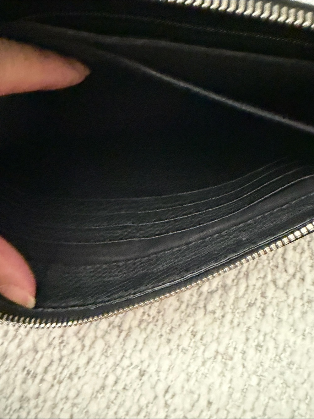 Fendi Selleria Black Leather Wristlet Clutch with Contrast Stitch - Picture 3 of 11